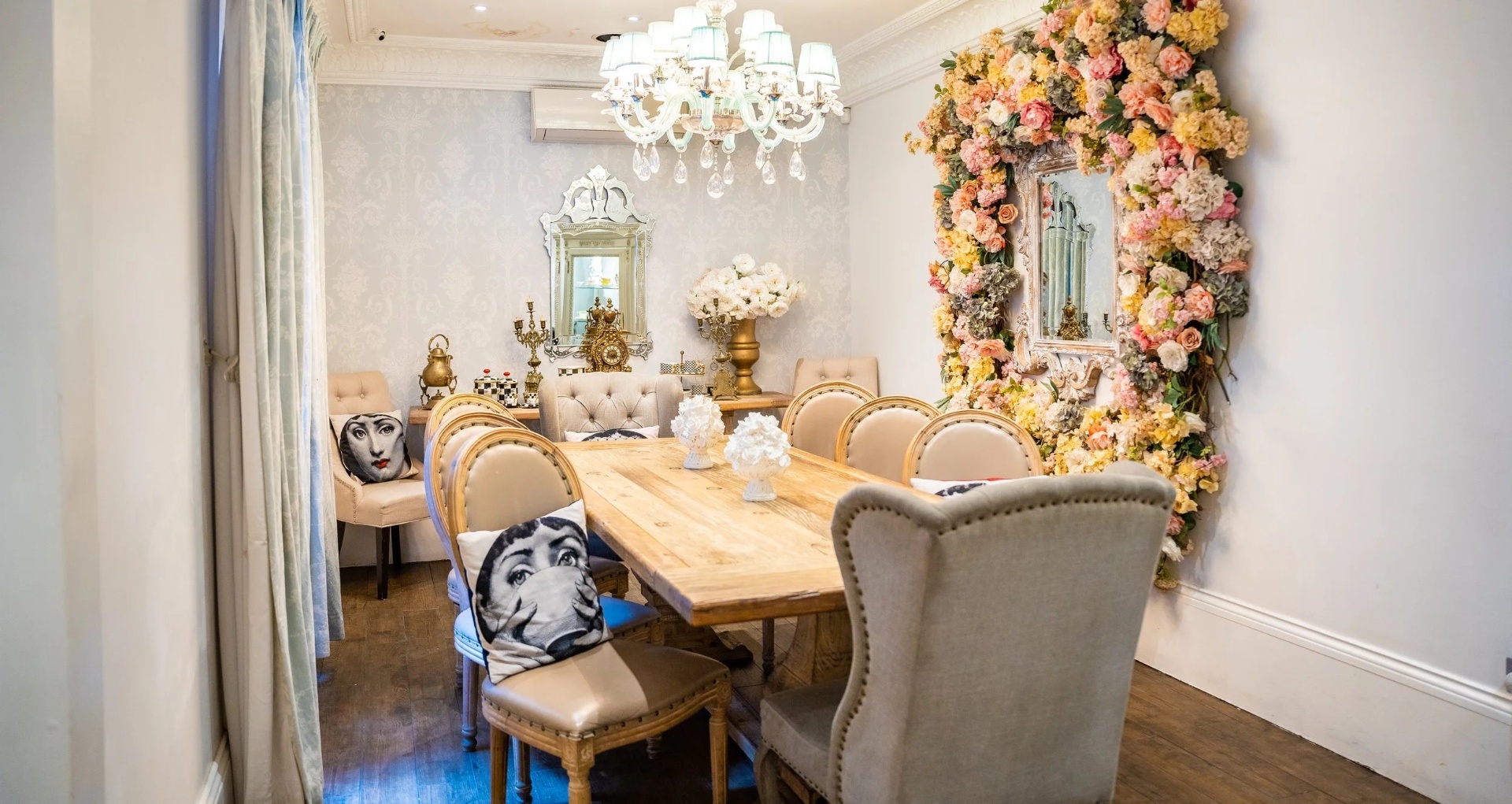 Private dining room